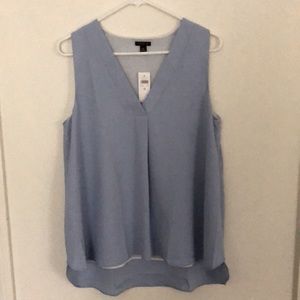 Sleeveless silk top - full bodice. Sz M